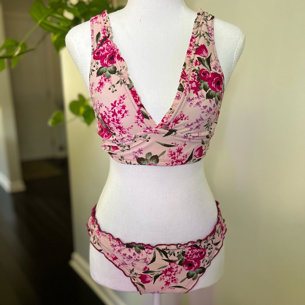 Ruched bikini